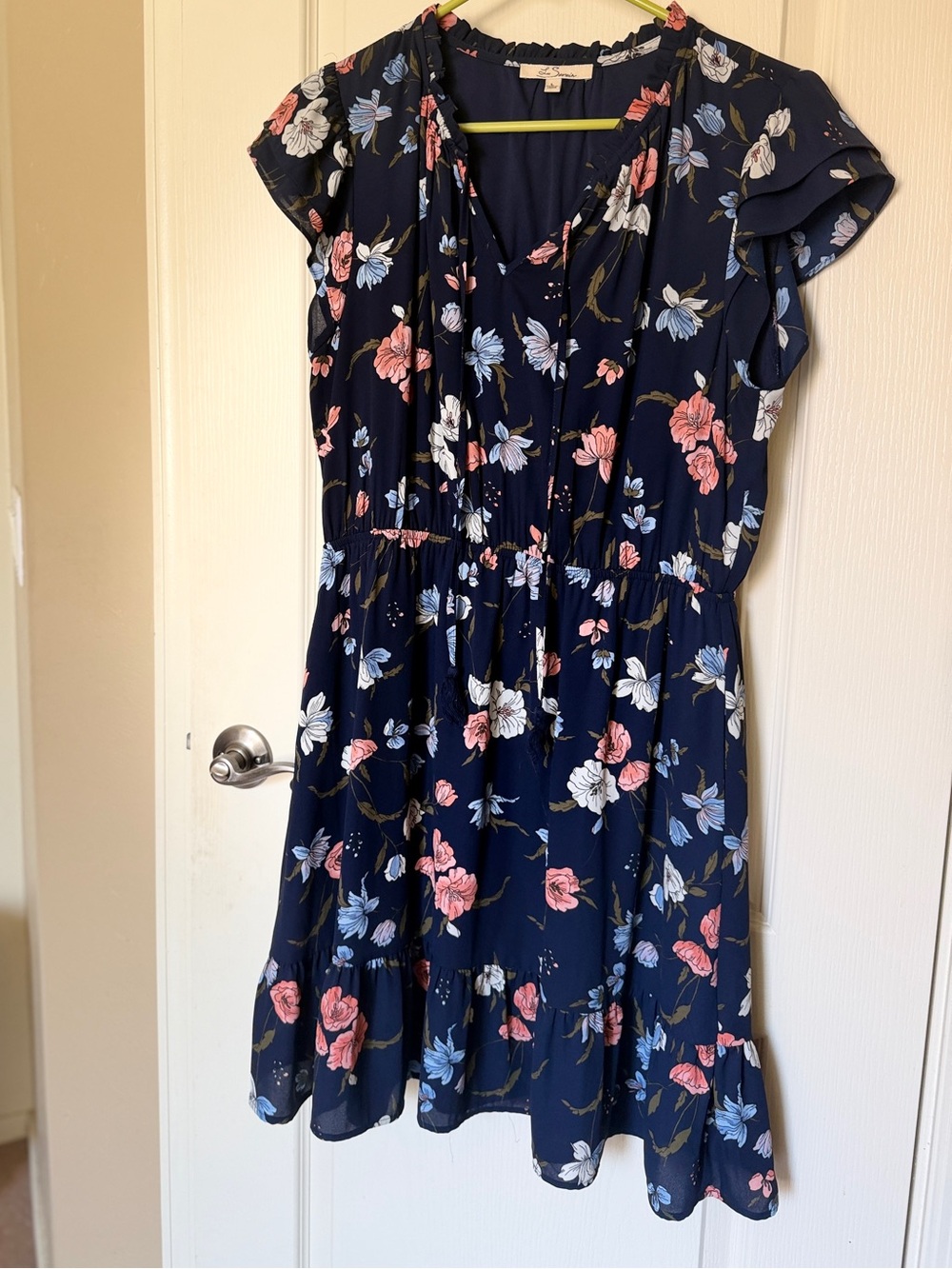 Les Serein Floral Navy Short Sleeve Dress with Ruffle Hem Size L